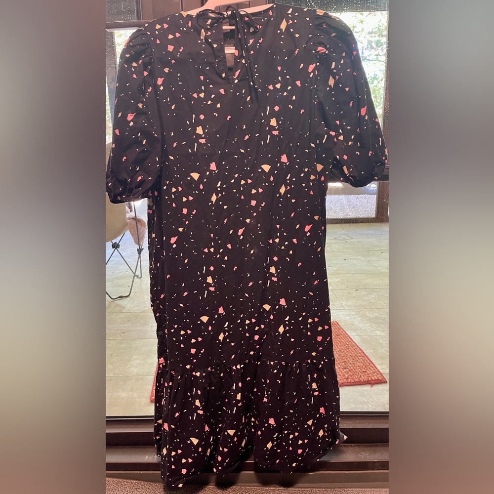 Black/pink drop waisted print dress w/ ruched sleeves S